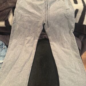 Aritzia boyfriend wide sweatpants